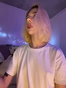  urbestie  online show from March 29, 1:05 am