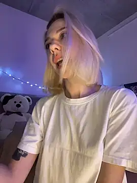  urbestie  online show from April 11, 10:36 pm