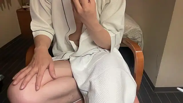 atom0407 online show from February 19, 2:34 pm