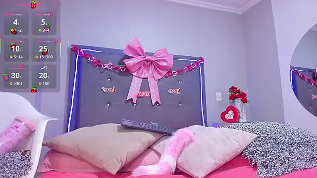 emma lye online show from February 14, 10:17 pm