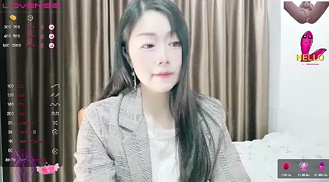 CindyHK online show from January 8, 12:05 pm