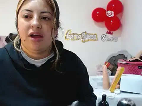 lanaqueen699 online show from February 14, 12:25 pm