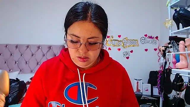 lanaqueen699 online show from December 3, 12:25 pm