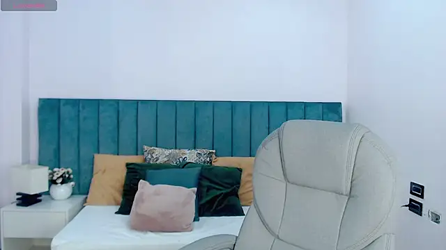 april bunnyy online show from March 13, 9:10 pm