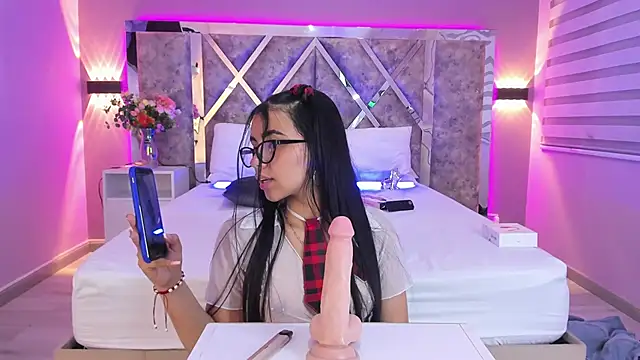 Larabrooks online show from January 14, 12:54 am