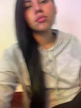 Larabrooks online show from February 2, 6:28 pm