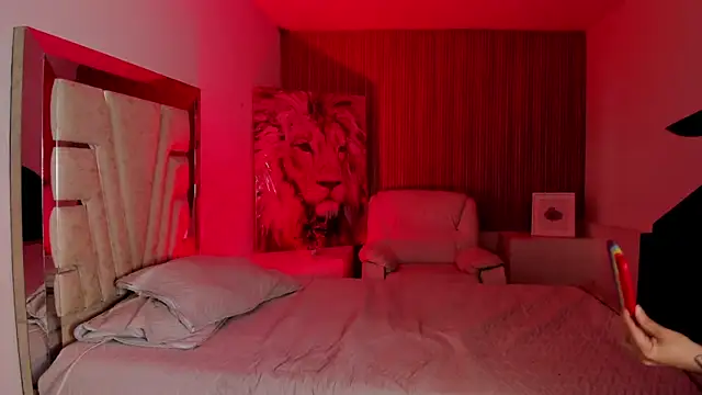 Snapshot of Melany_Luv chatting on October 26, 10:58 pm Melany Luv online show from October 26, 10:58 pm