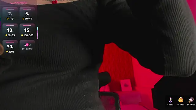 Snapshot of Melany_Luv chatting on November 8, 9:02 pm Melany Luv online show from November 8, 9:02 pm