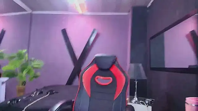 AmorMia online show from October 8, 8:06 pm