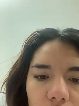 Snapshot of elettra_fioreee chatting on December 1, 8:52 am elettra fioreee online show from December 1, 8:52 am