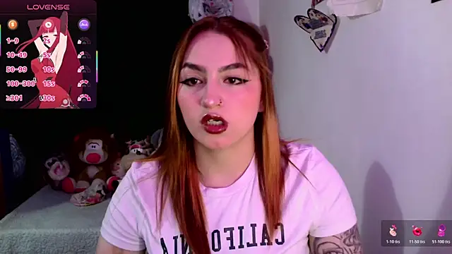 Snapshot of lucycherry__ chatting on October 24, 2:19 am lucycherry online show from October 24, 2:19 am