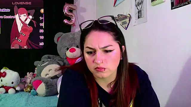 lucycherry   online show from January 13, 7:57 am