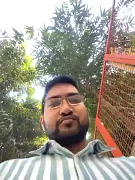 Snapshot of bigvorn6 chatting on February 24, 8:34 am bigvorn6 online show from February 24, 8:34 am