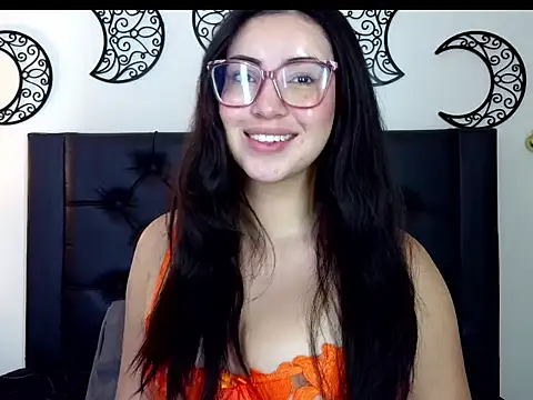 EvoletFMK online show from December 18, 5:30 pm