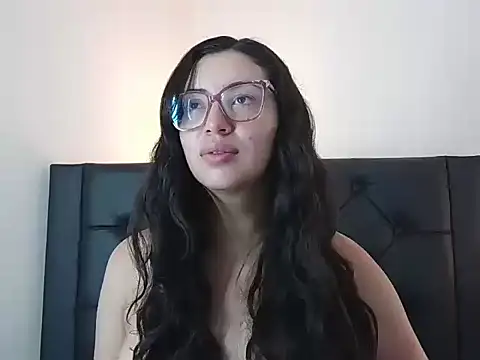 EvoletFMK online show from April 13, 5:18 pm