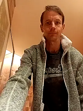 outdoorfun22 online show from April 18, 12:53 pm