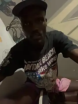 Snapshot of BringBackLostLover chatting on October 15, 12:44 am BringBackLostLover online show from October 15, 12:44 am