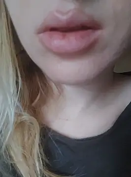 Linda 999 online show from December 15, 9:56 am