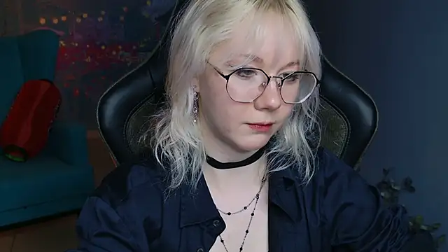 NancyMartinez online show from February 21, 8:18 am