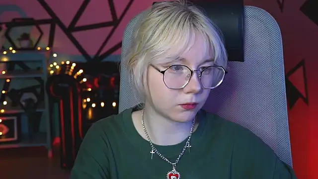 NancyMartinez online show from March 6, 5:14 am