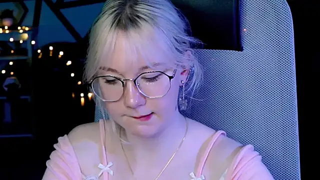 NancyMartinez online show from March 13, 4:23 pm