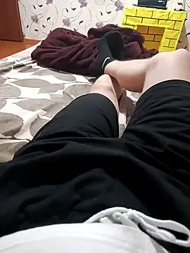 red red00 online show from February 11, 7:16 pm