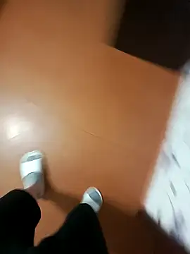 red red00 online show from March 12, 5:17 pm