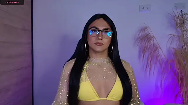 -Sofii  online show from April 14, 5:52 pm