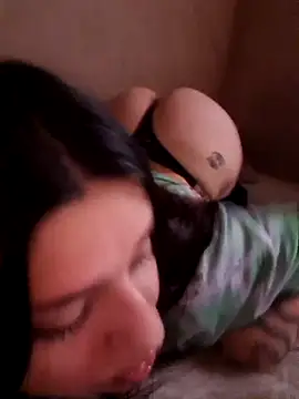 Snapshot of Luulaa444 chatting on November 10, 9:52 am Luulaa444 online show from November 10, 9:52 am