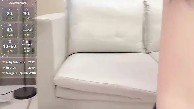 Snapshot of ruoling_19 chatting on January 10, 2:55 pm ruoling 19 online show from January 10, 2:55 pm