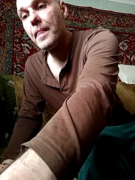 Snapshot of Pineapple04 chatting on March 1, 6:48 am Pineapple04 online show from March 1, 6:48 am