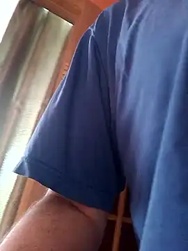 Pineapple04 online show from April 11, 6:51 am