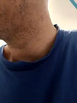 Pineapple04 online show from April 18, 5:33 am