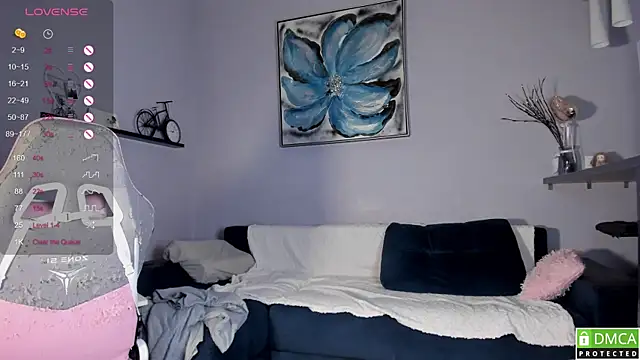 Snapshot of wwildfox chatting on December 21, 7:54 pm wwildfox online show from December 21, 7:54 pm