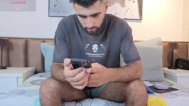 Ethan  Walker online show from April 16, 7:14 pm