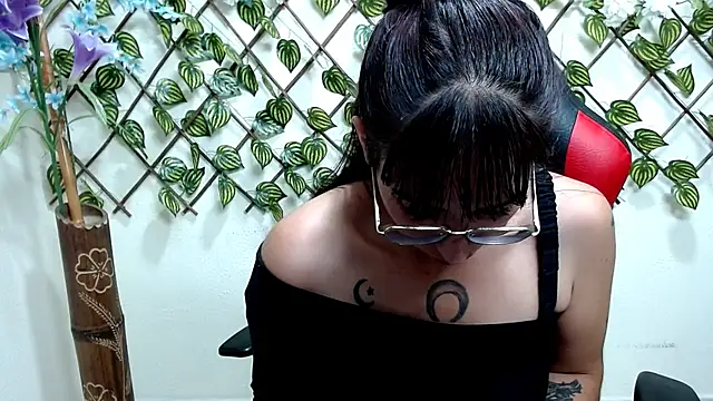 jeyloveebony online show from March 13, 5:07 pm