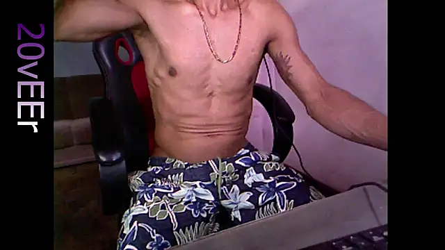 20vEEr online show from November 28, 6:10 pm