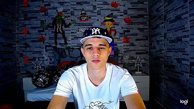 ADAM HOT online show from October 9, 8:51 pm