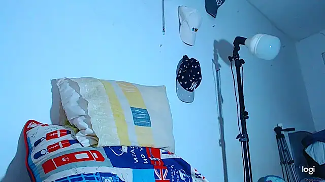 ADAM HOT online show from November 19, 10:54 pm