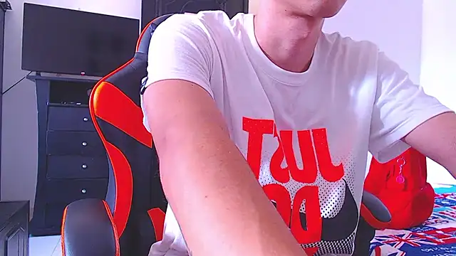 ADAM HOT online show from January 7, 9:28 pm