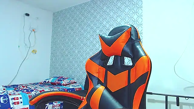 ADAM HOT online show from April 19, 12:33 am