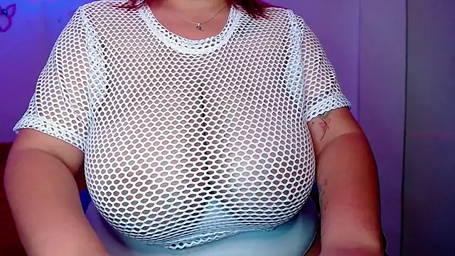 Snapshot of Rousrossell_4 chatting on December 22, 11:09 pm Rousrossell 4 online show from December 22, 11:09 pm