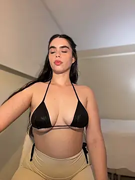 Mavi Coless online show from April 15, 12:39 am