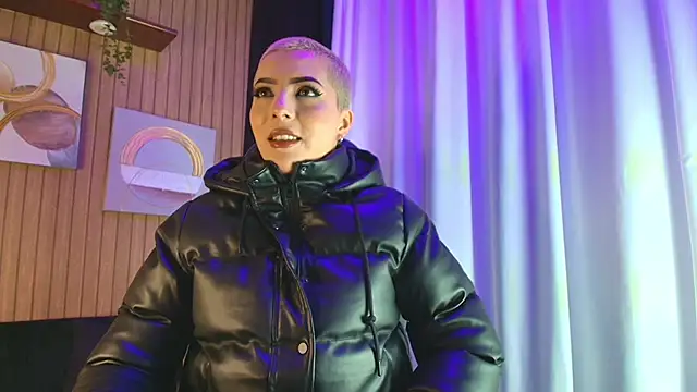 Camila Chainn online show from November 20, 5:18 am