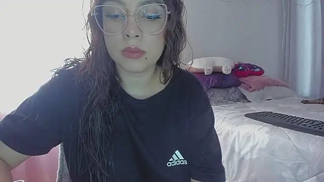 HARLEYNAPIER online show from April 4, 9:01 pm