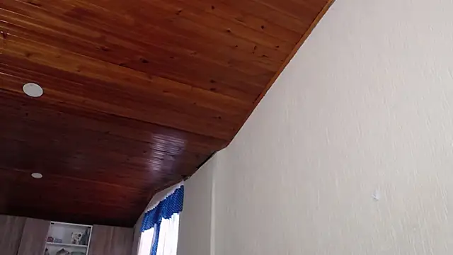 Snapshot of Cuty_sexy_hot chatting on October 12, 11:09 am Cuty sexy hot online show from October 12, 11:09 am