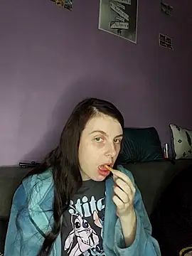 Snapshot of chachalette444 chatting on March 14, 9:10 pm chachalette444 online show from March 14, 9:10 pm