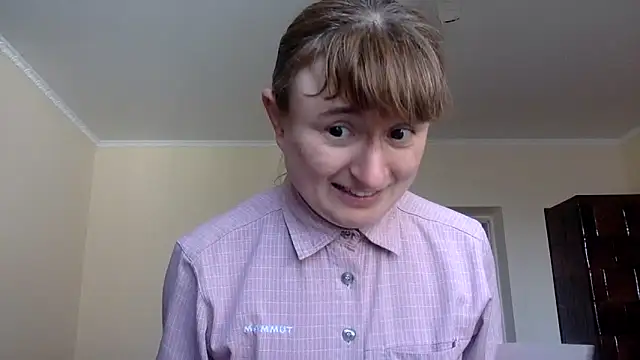 Snapshot of KlavdiaPetrivna chatting on April 22, 6:38 am KlavdiaPetrivna online show from April 22, 6:38 am