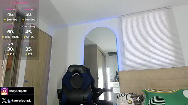 Snapshot of soyander03_ chatting on November 11, 9:37 pm soyander03 online show from November 11, 9:37 pm