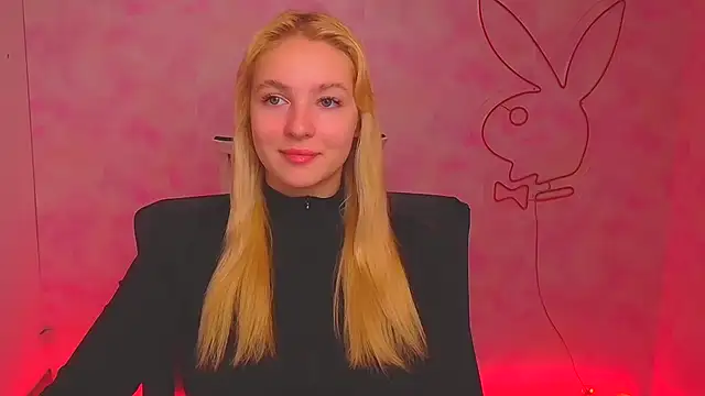 Snapshot of Milka_kiss_ chatting on December 3, 6:48 am Milka kiss online show from December 3, 6:48 am